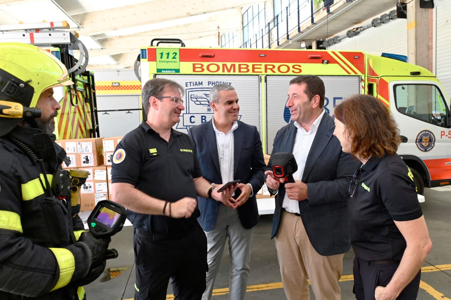 El Consorcio de Bomberos refuerza la seguridad y la eficacia de sus intervenciones con 31 nuevas cámaras térmicas